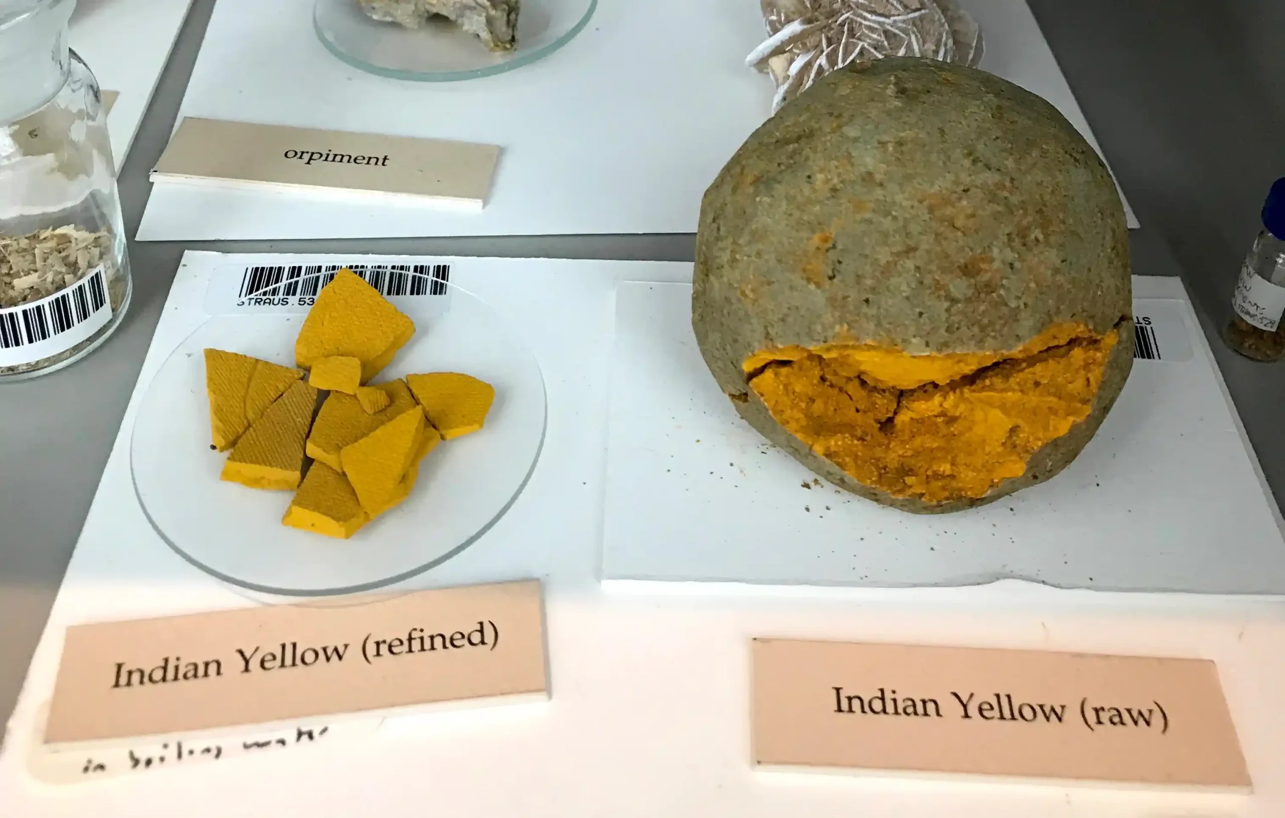 Indian Yellow refined and raw pigment samples.